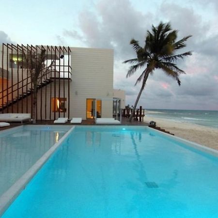 Beachside Corasol El Amanecer De Frida Para 2 Personas Плайя-дель-Кармен Екстер'єр фото