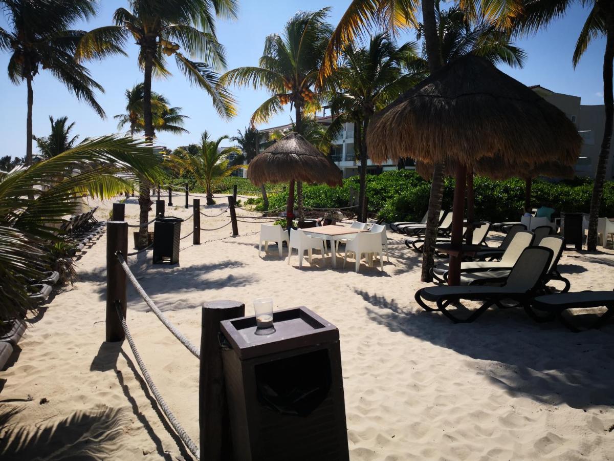 Beachside Corasol El Amanecer De Frida Para 2 Personas Плайя-дель-Кармен Екстер'єр фото